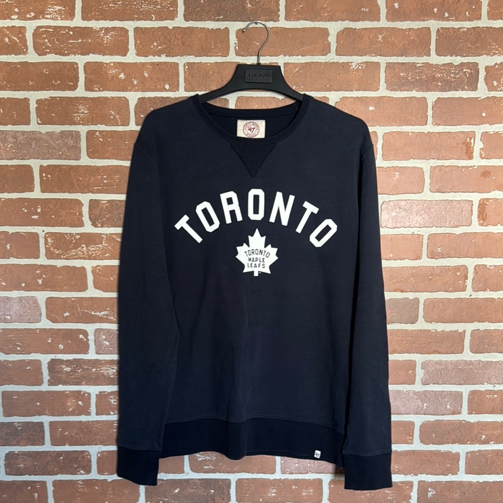 Toronto Maple Leafs navy crew neck.